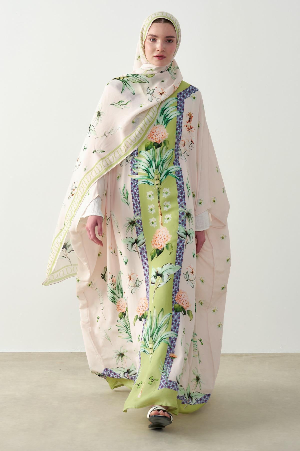 Floss kaftan powder set